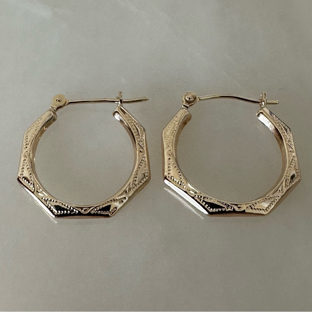 14k Solid Gold Hoop Earrings - Picture 15 of 16